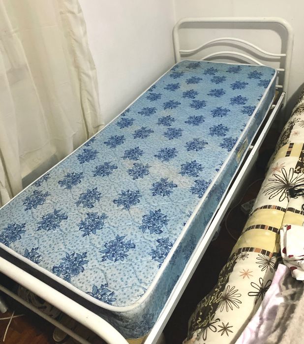 Cama de Solteiro com colchão e estrado