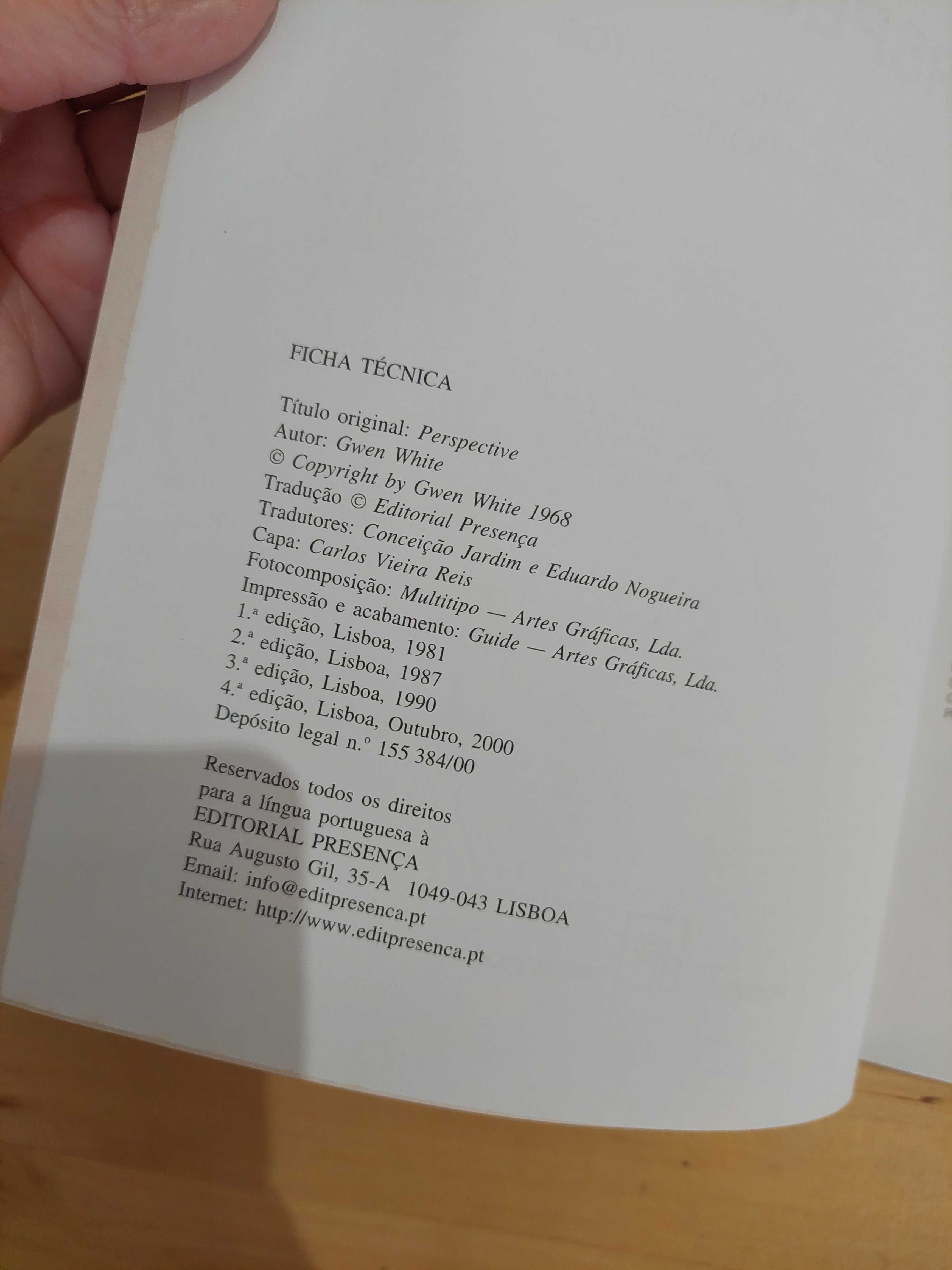 Livros técnicos, design e construção civil.