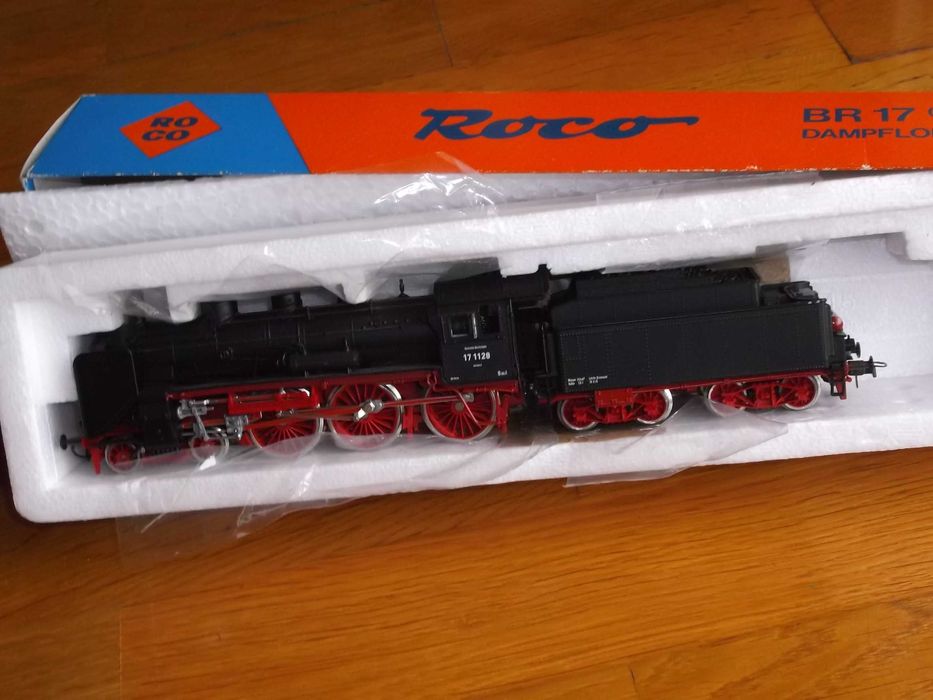 Roco locomotiva a vapor DB BR17