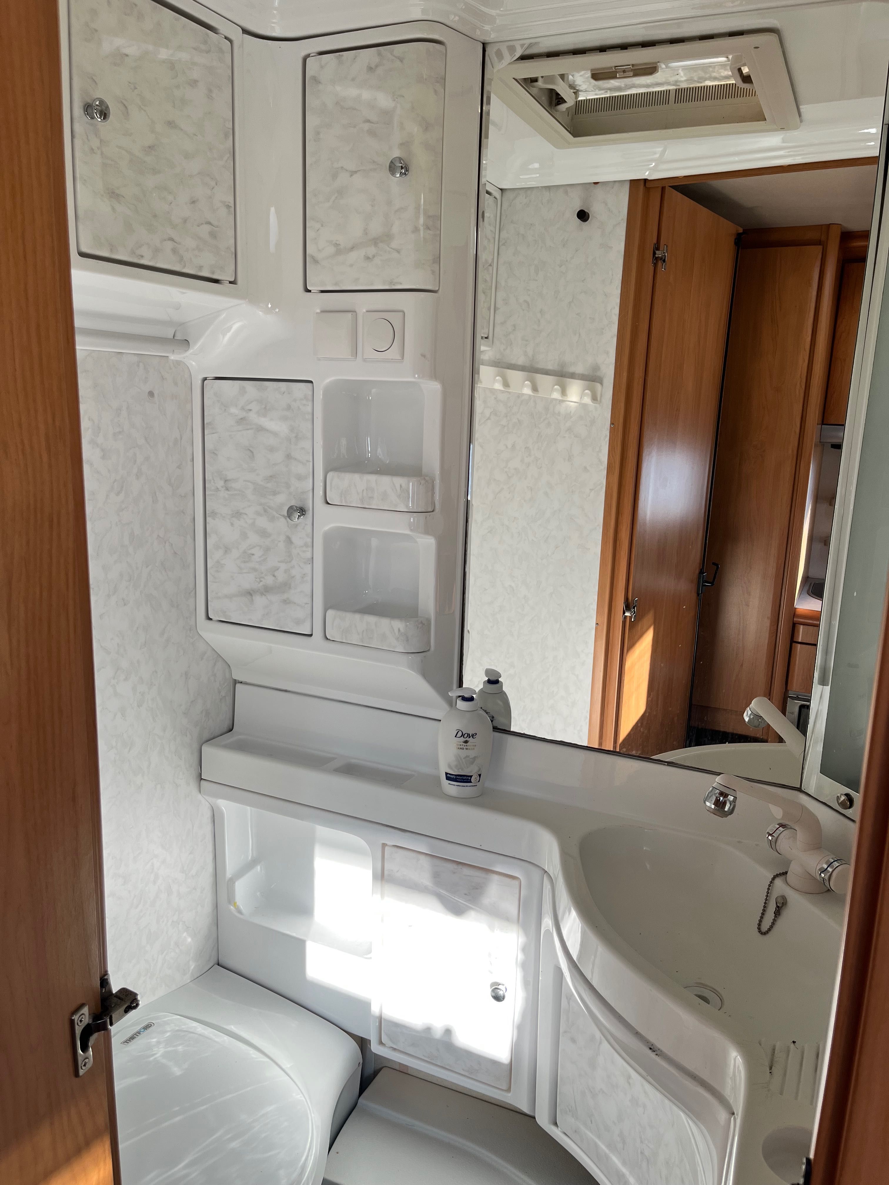 Przyczepa campingowa Hobby Excellent Easy 540 z 2006r