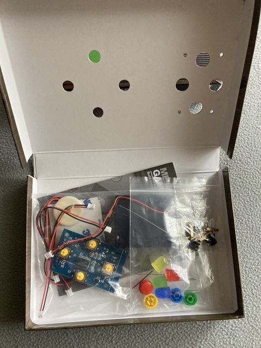 Haynes, Memory game kit   Zestaw do samodzielnego montażu.
