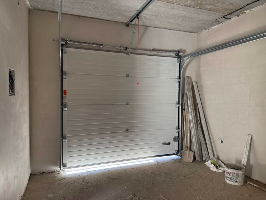 Продаємо дуплекс з гаражем і ділянкою 3.5 сотки