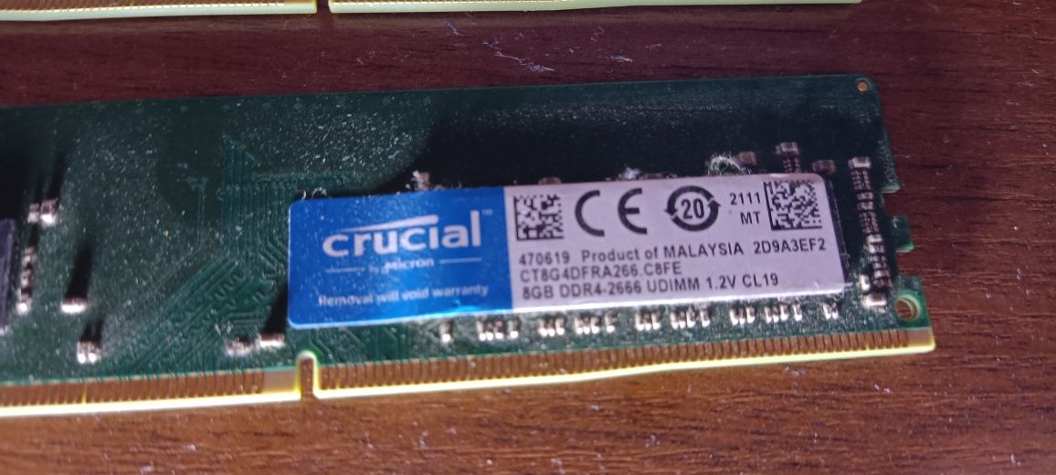 Продам оперативну пам'ять ddr4 8gb crucial