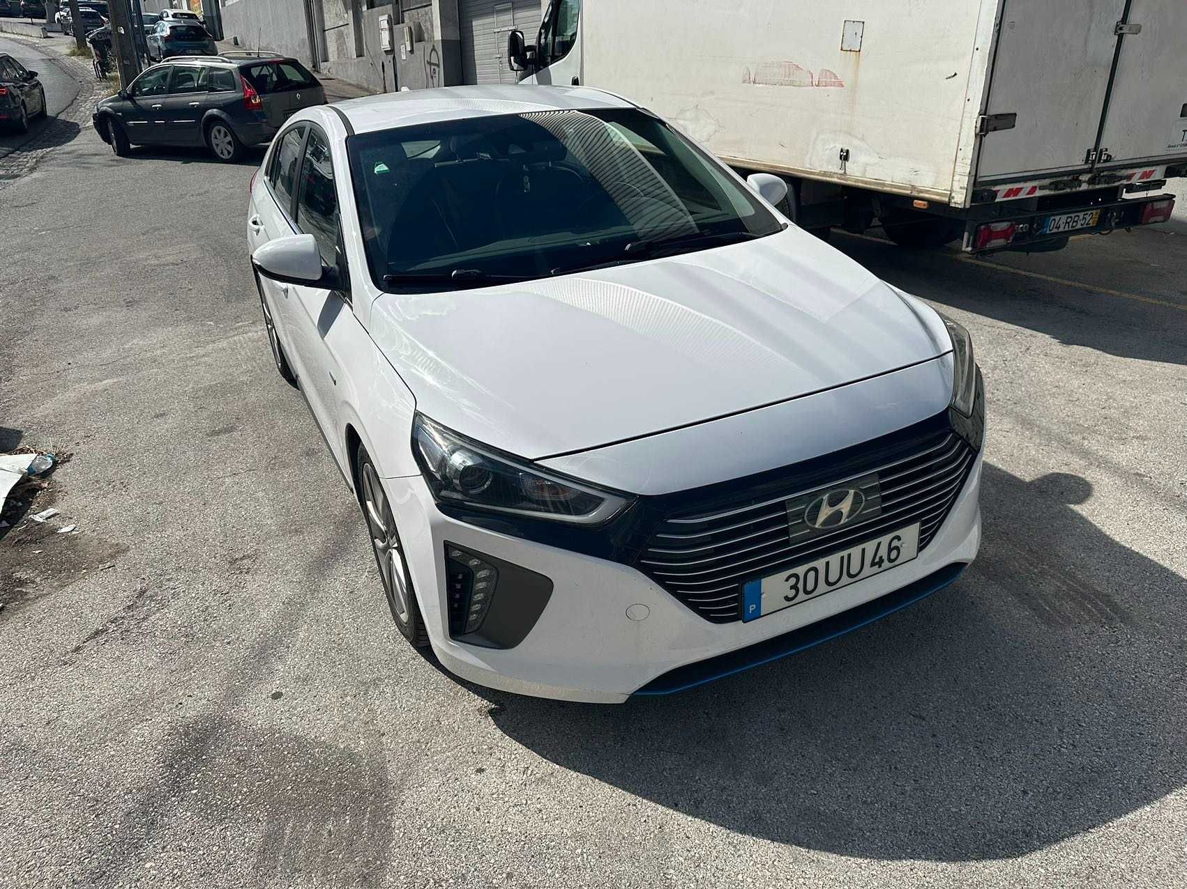 Hyundai Ioniq 1.6 GDI HEV Hybrid Tech