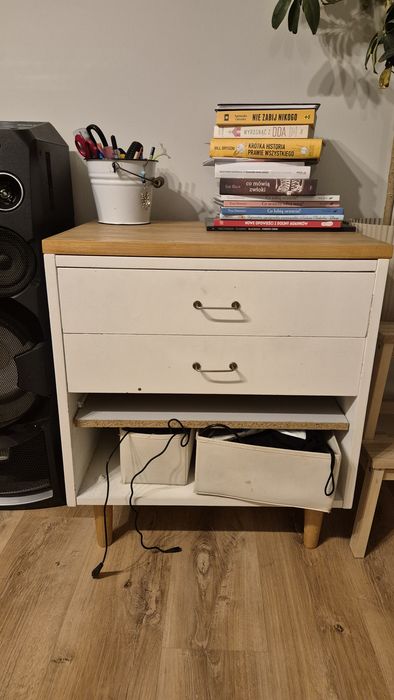 Szafka z szufladami i jesionowym blatem