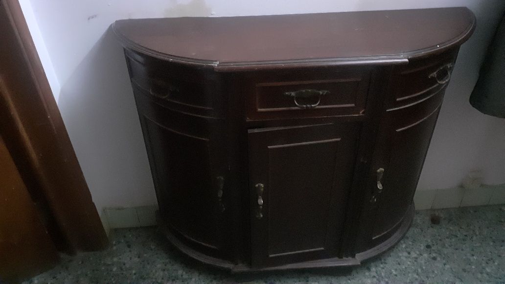 móvel de apoio, madeira maciça, movel+espelho 70 euros