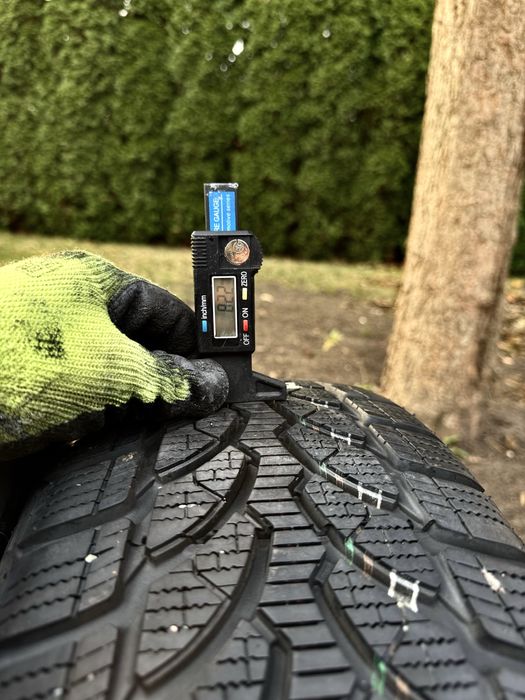 Зимові шини 205/55 р16 ЯК НОВІ Bridgestone Blizzak комплект коліс