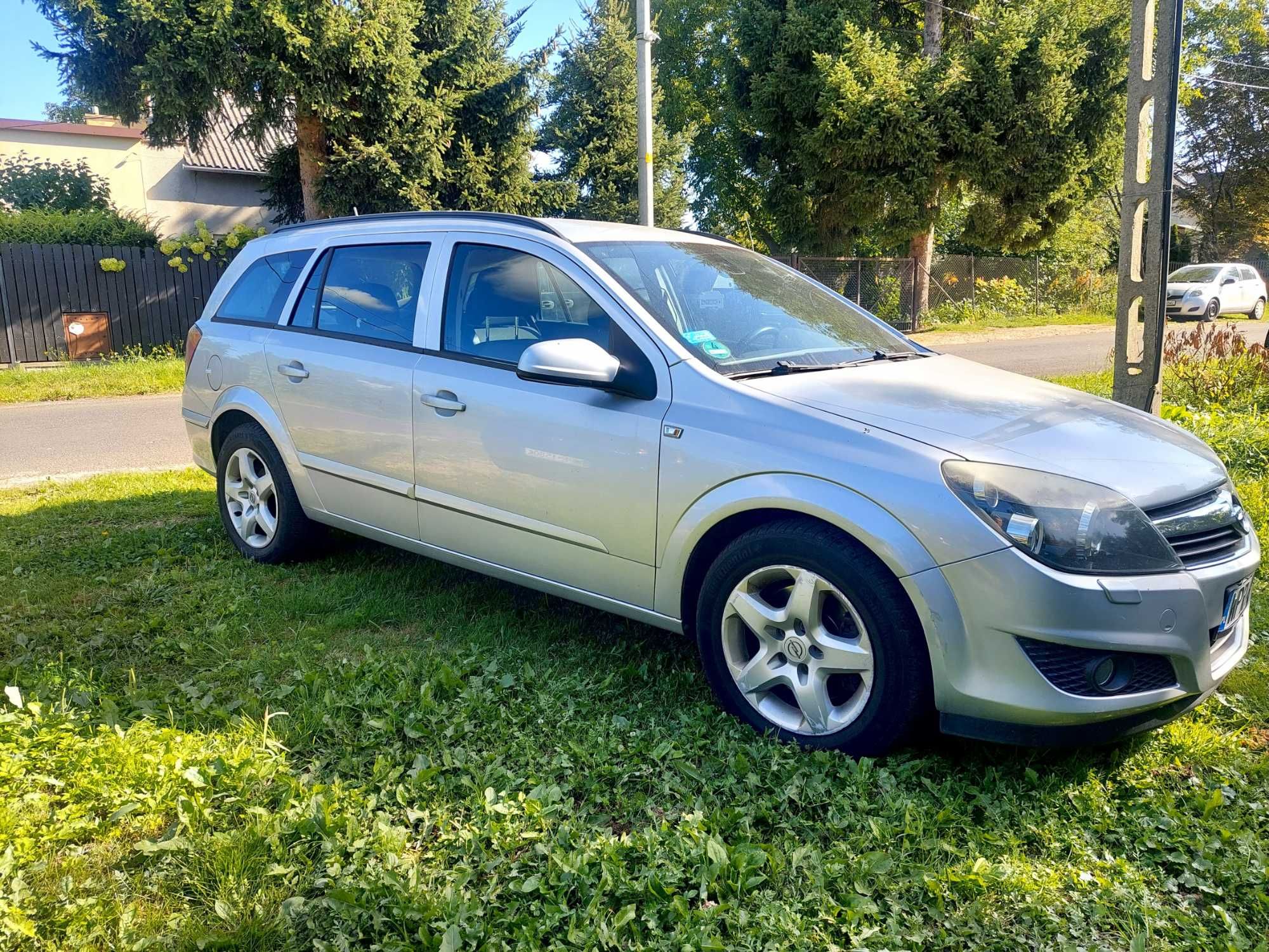 ASTRA H KOMBI 2008 r. 1,9 CDTI 150 KM 295 000 km