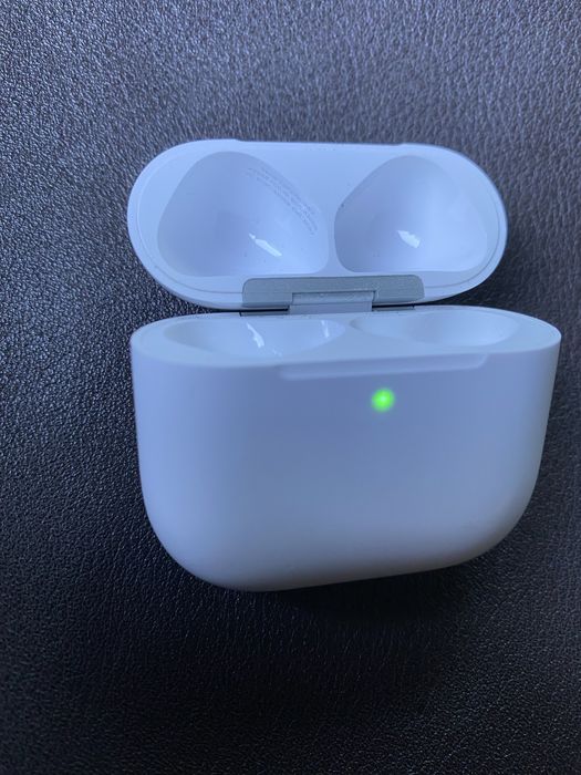 Зарядний кейс для Airpods 4 ANC