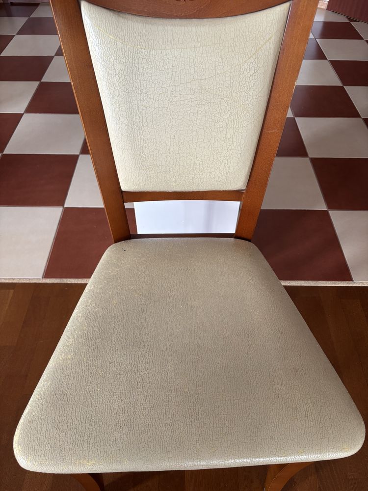 Stół i 5 krzesel
