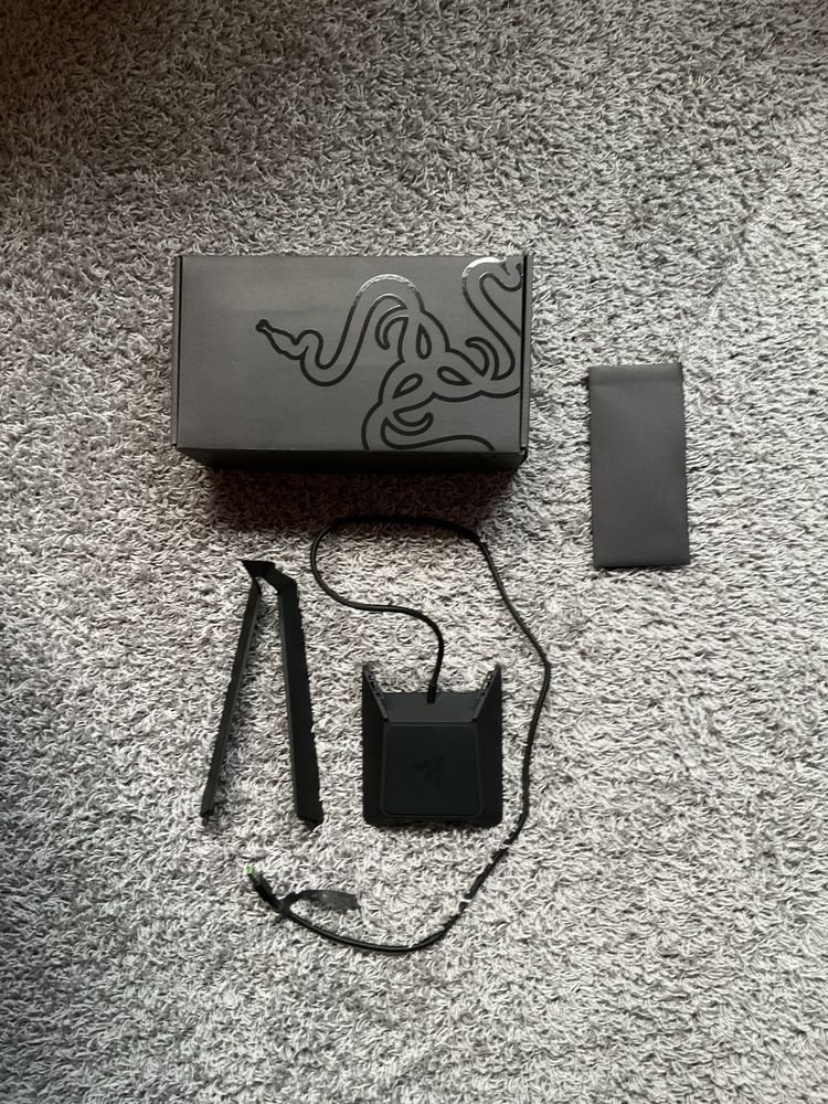 Stojak na słuchawki Razer Base Station Chroma