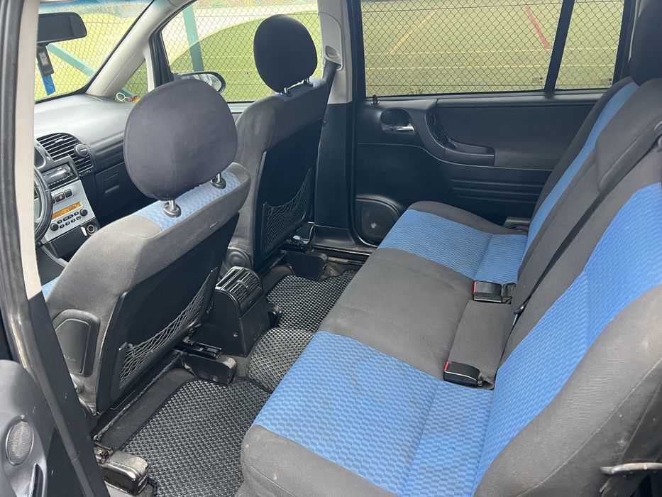 Opel Zafira 2003 p 2.2DTI Хороший стан!