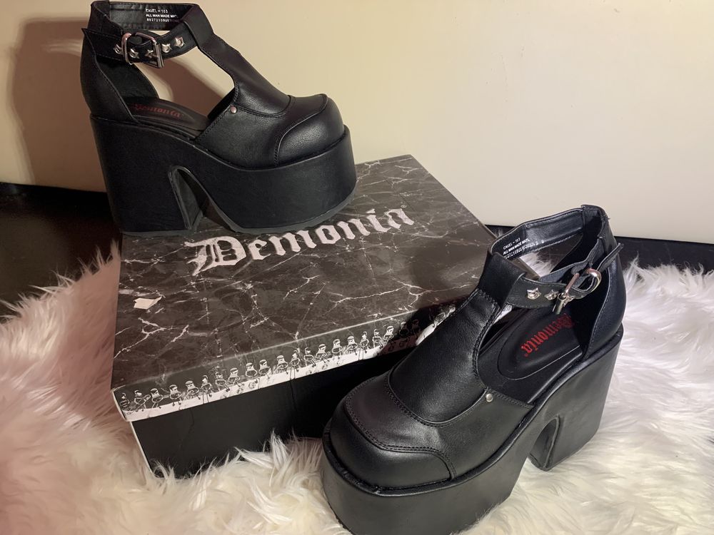 Туфлі Demonia Camel-103