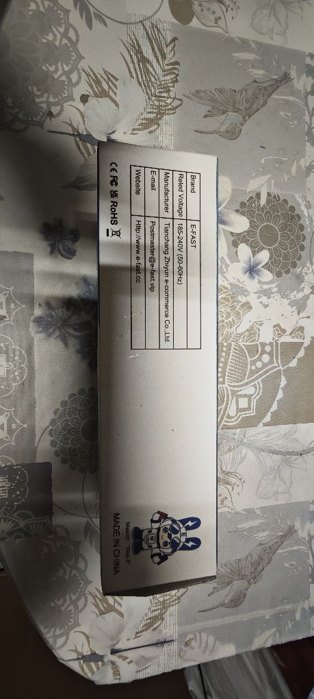 Vendo esses dois carregadores de motas elétricas um de 48 v e um de 72