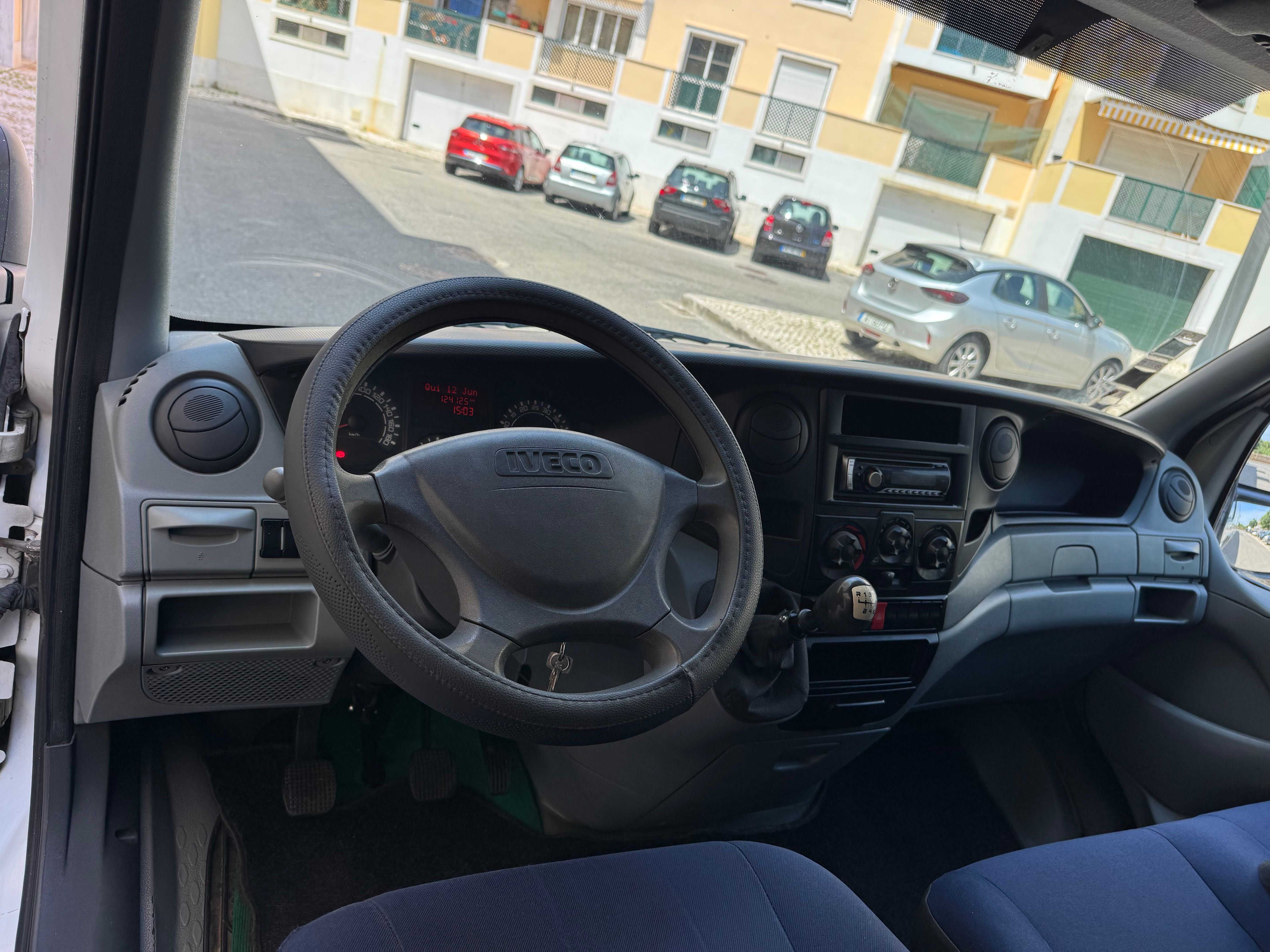 Iveco Daily 3.0 diesel 145 CV Nacional ( apenas 124.100 km )