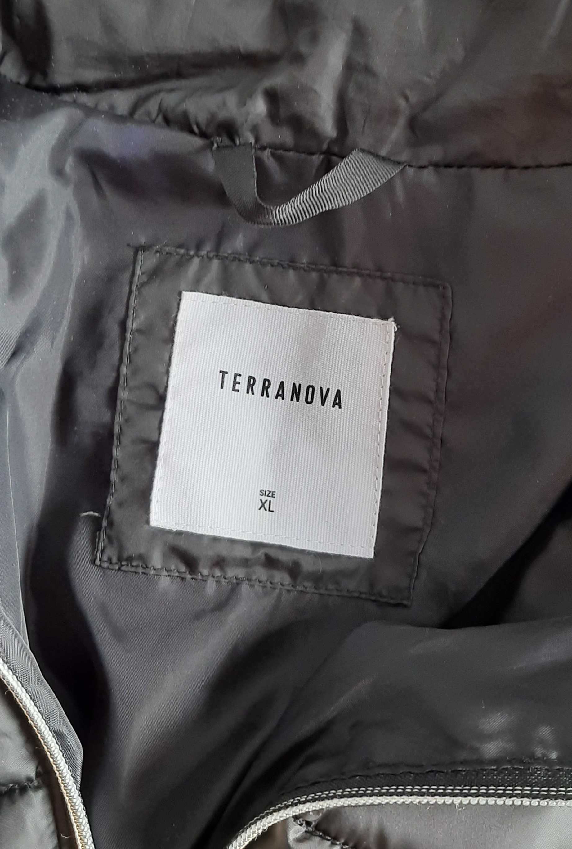 Czarna kurtka pikowana damska na zamek Terranova XL