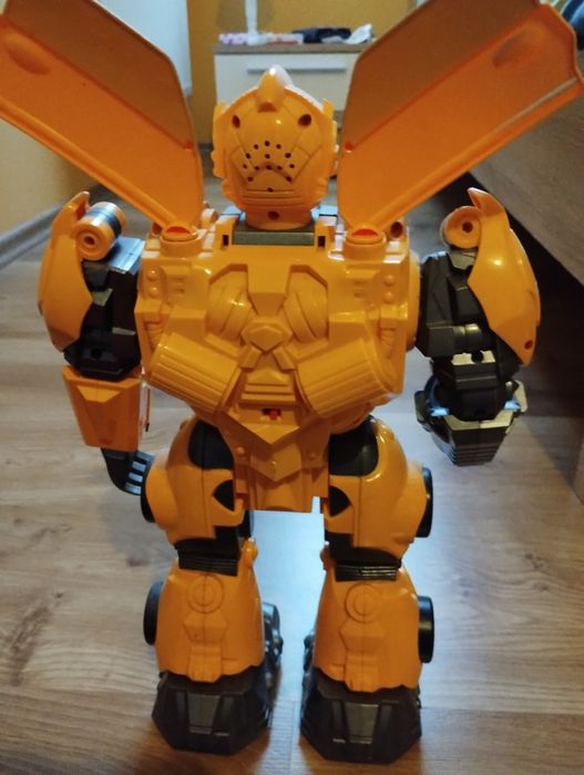 Robot Bumblebee transformers