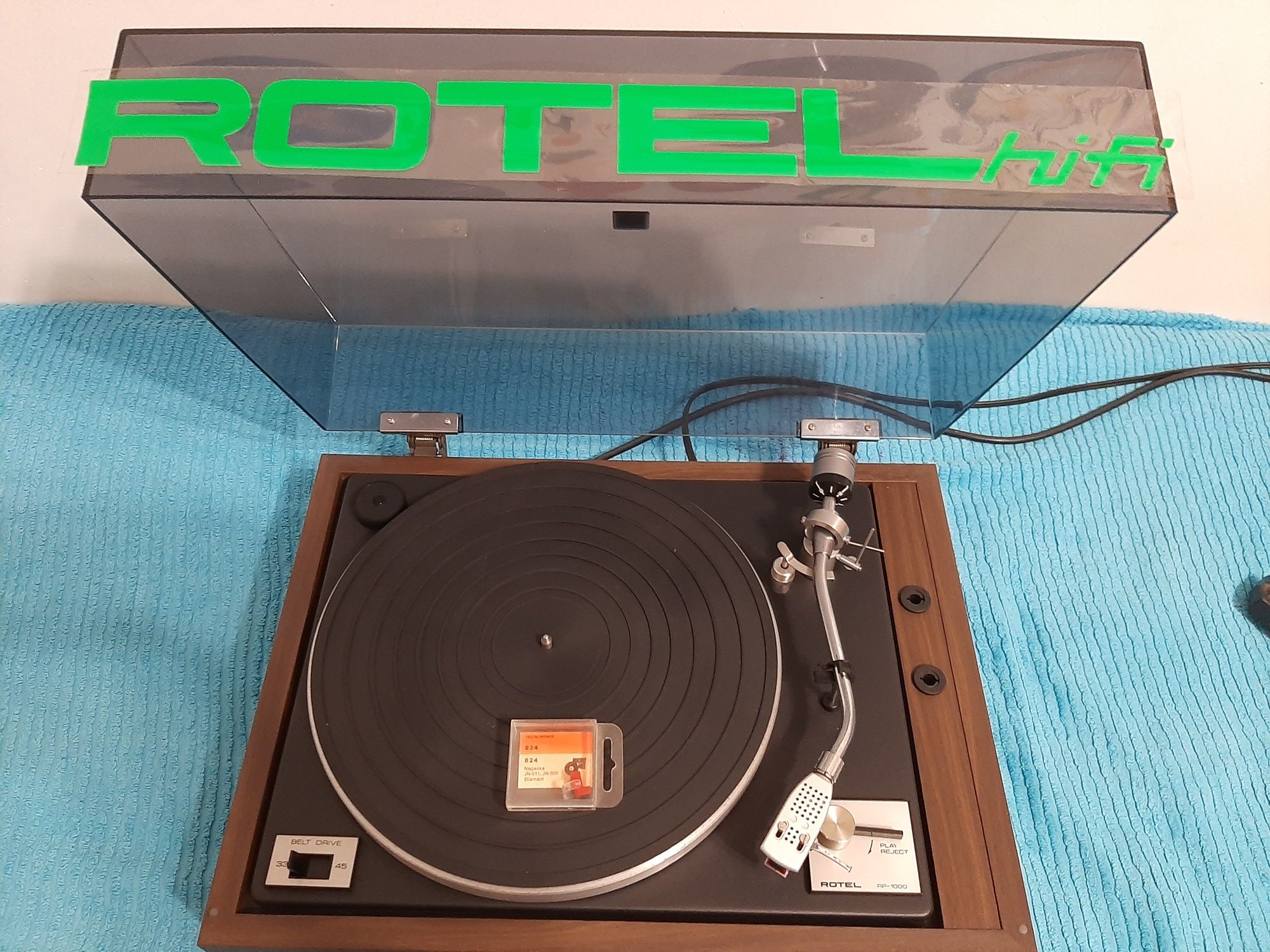 Gira discos ROTEL RP 1000