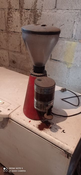Vendo moinho café "áurea"