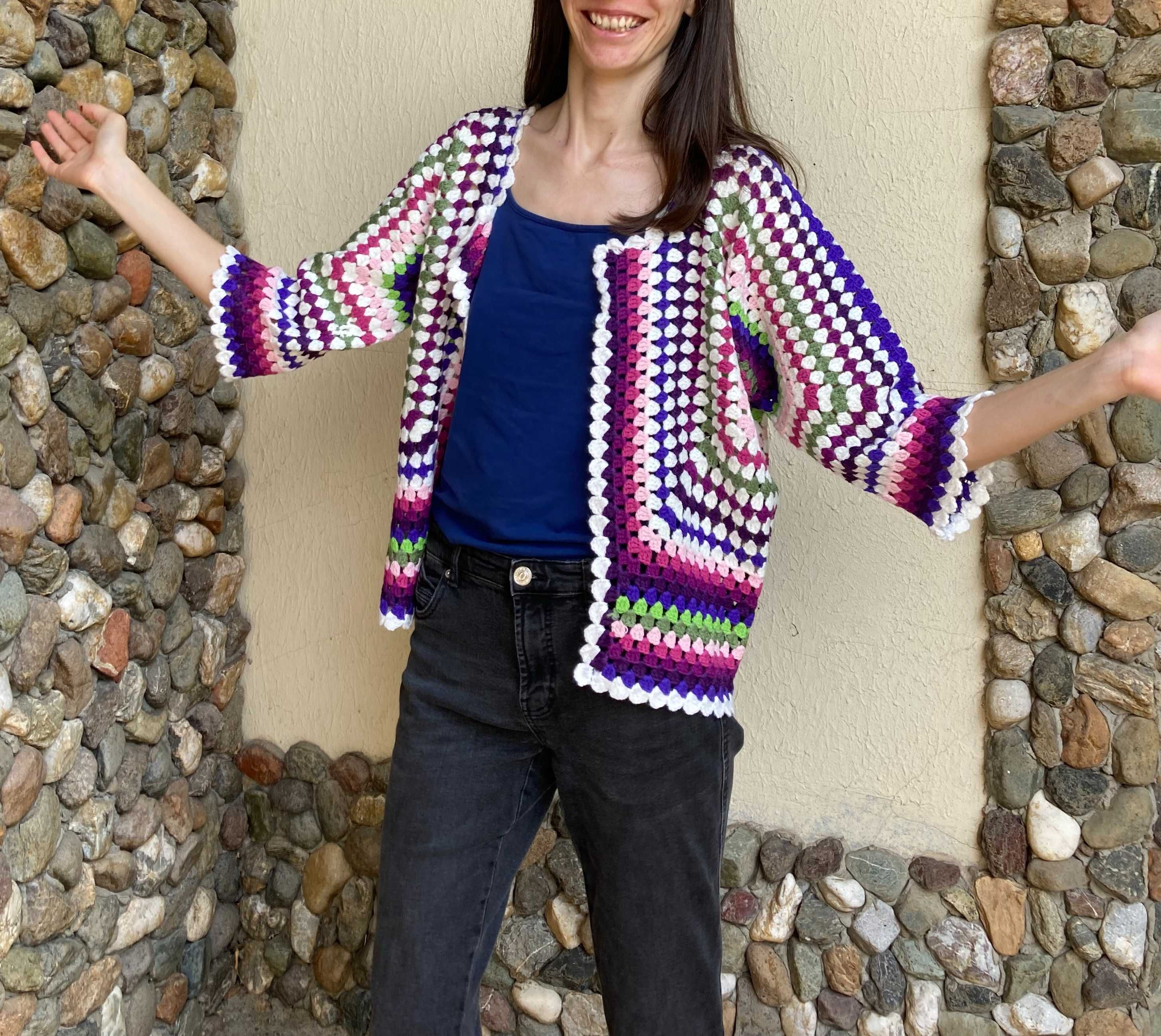 Casaco Muhler Cardigan Crochet lã para mulher feito a mao /  roxo