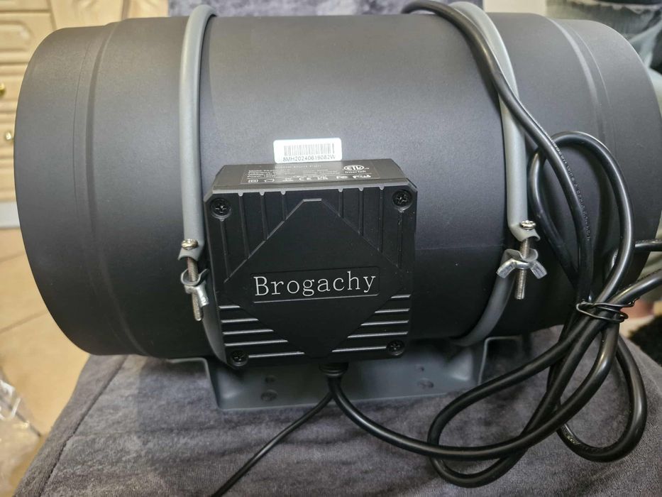 Wentylator Kanałowy Brogachy 200MM 2-Biegunowy