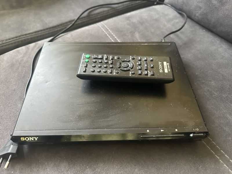 Odtwarzacz DVD/CD SONY DVP-SR370