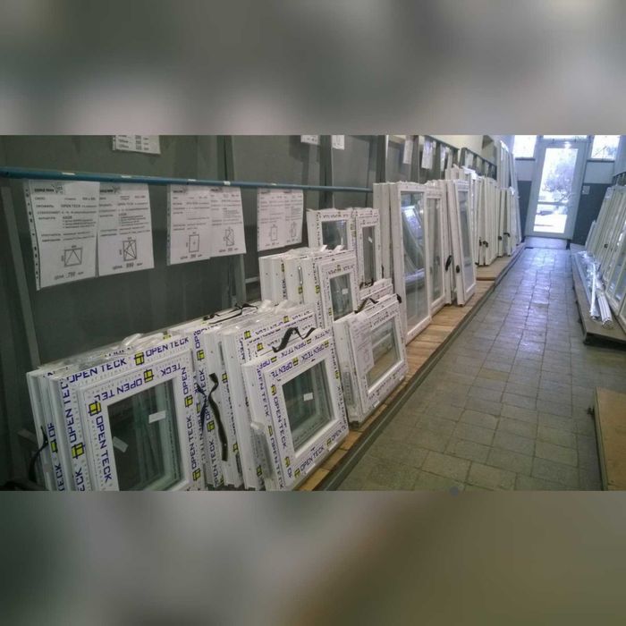 Двері балконні у вану 750х2000 (металопластикові) за 7-14 днів