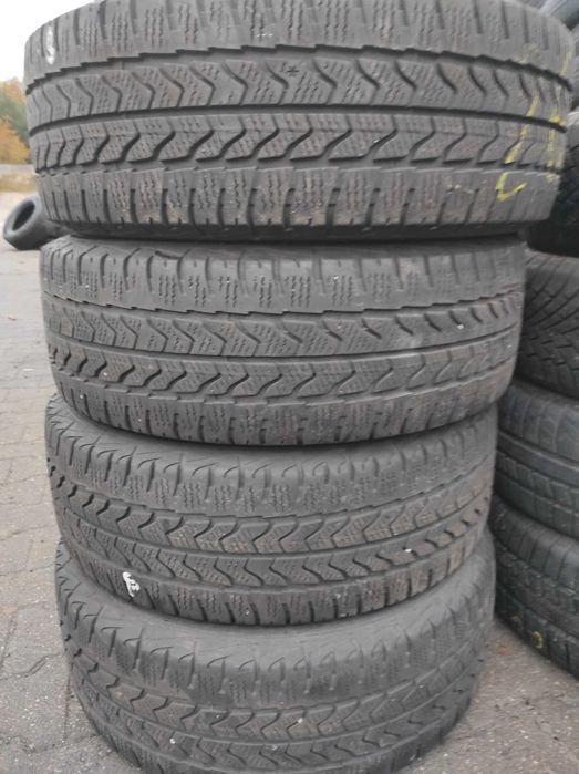 Opony do busa zimowe wielosezon 205/65r16c