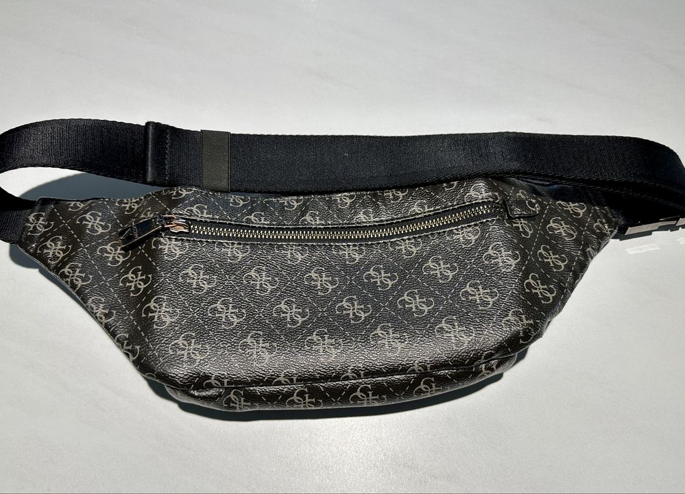 Чоловіча сумка на пояс Guess