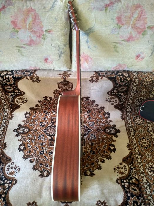 Гитара CORT EARTH 70