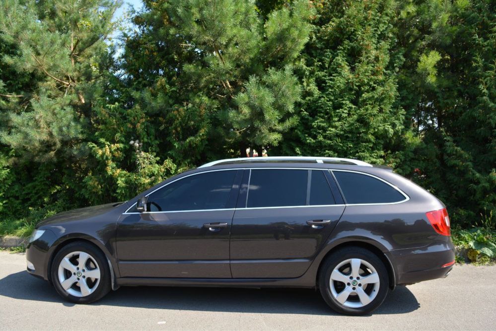 Skoda Superb 2 2010р. || покоління, в кузові універсал.