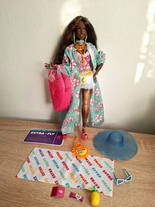 Lalka Barbie Extra Fly plażowa Mattel