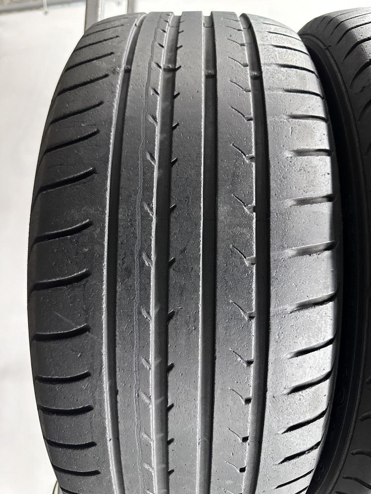 2шт бу літо 215/50/R17 Goodyear Efficient Grip