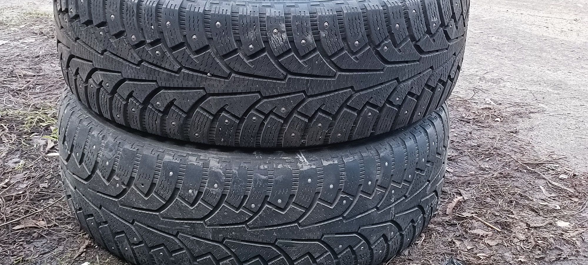 Продам резину зима шипована 225/55/r18