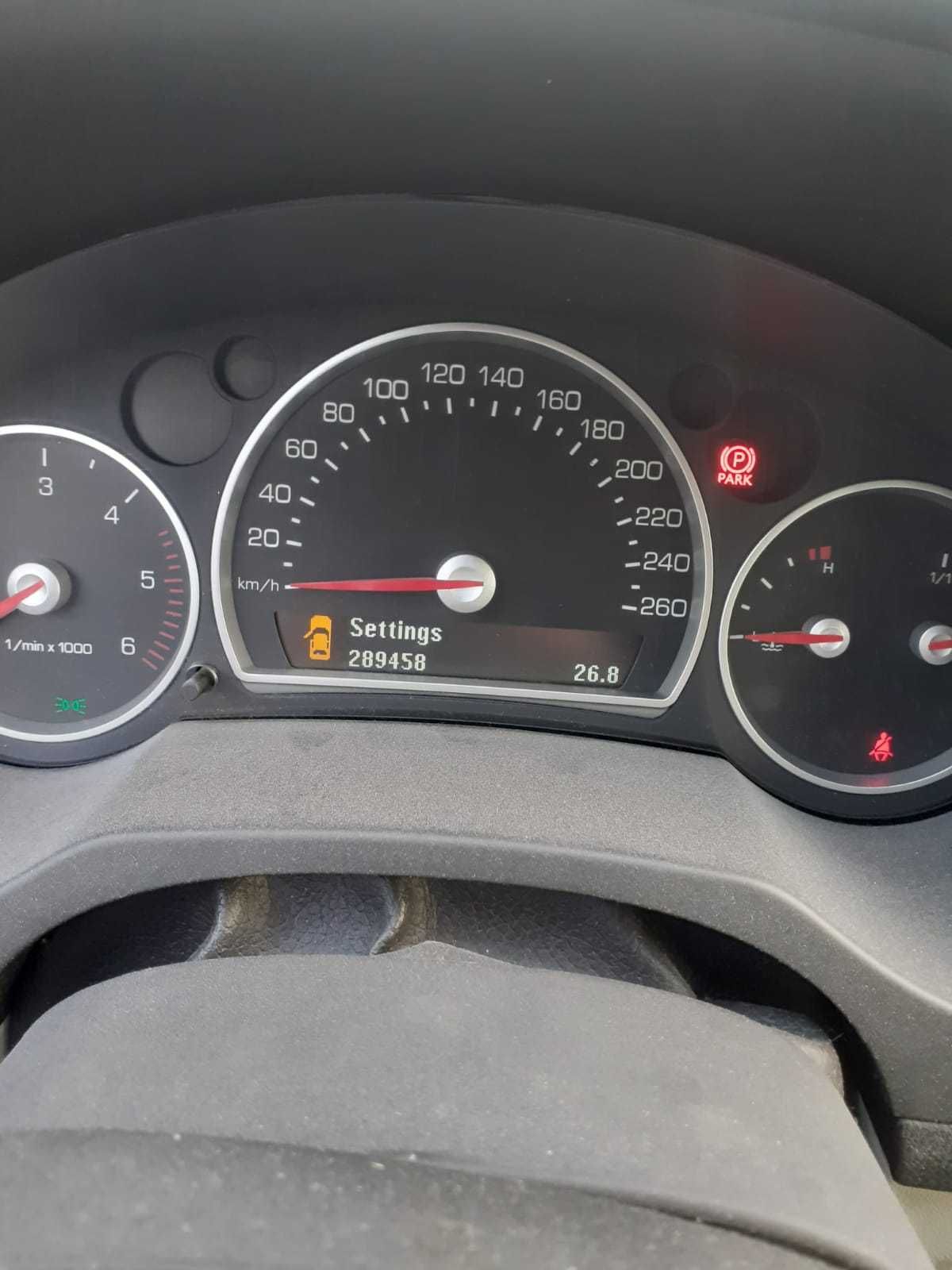 cadilak combi. uszkodzony silnik