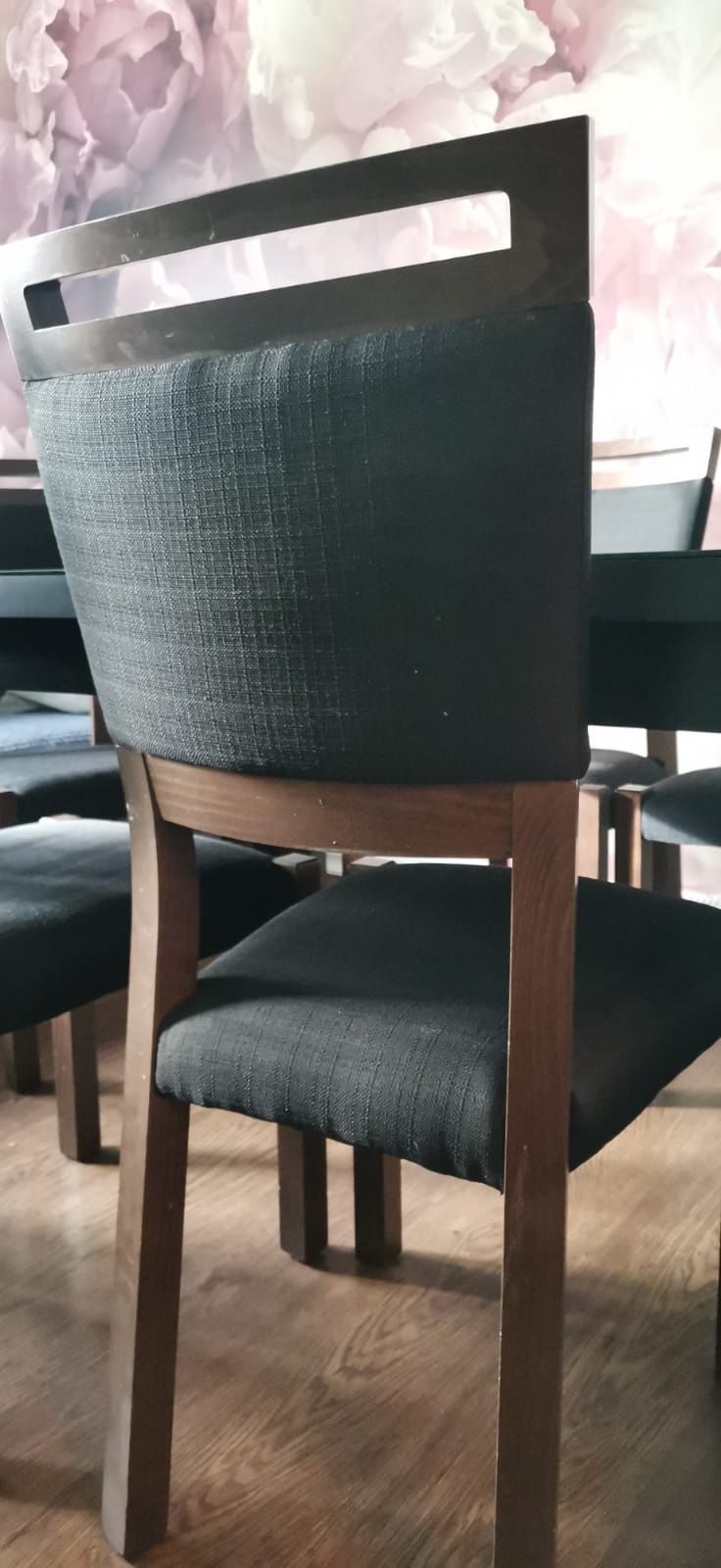 Stół i 8 krzesel