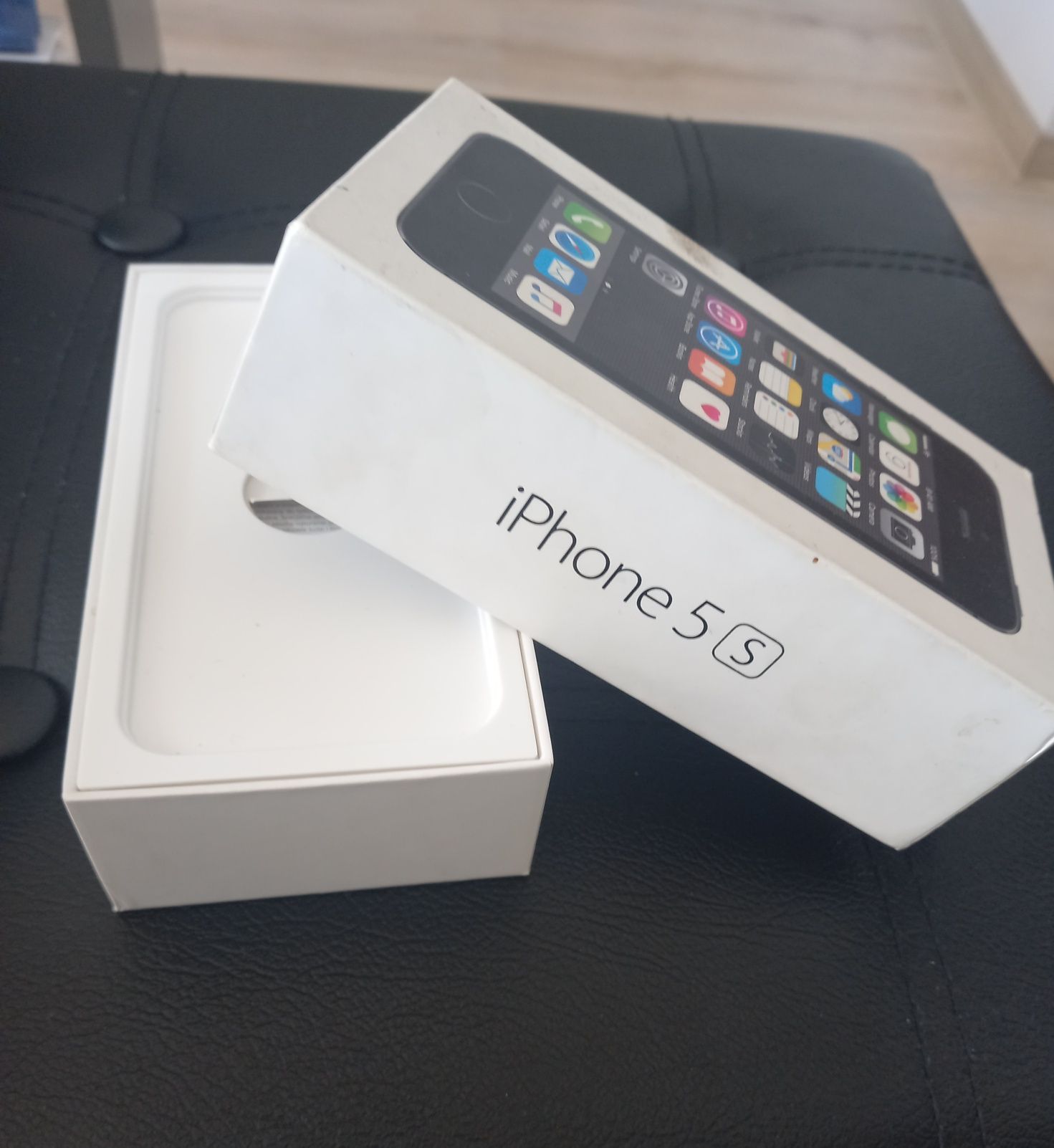 Pudelko po Iphone 5 S