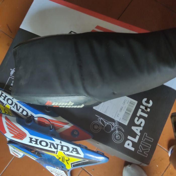 Banco, CDI, plásticos trx 450