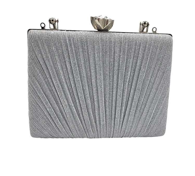 Torebka wizytowa puzderko kopertówka srebrna z łańcuszkiem