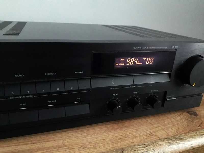 Amplituner Grundig R 301  - wzorowy stan.