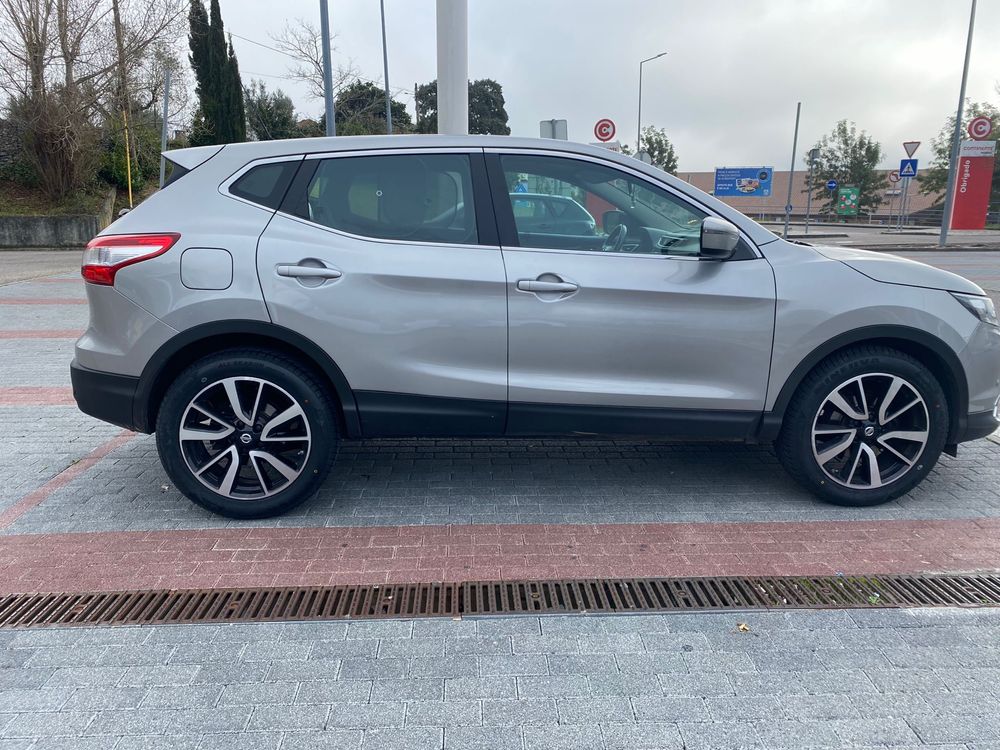 Nissan Qashqai J11 AVT