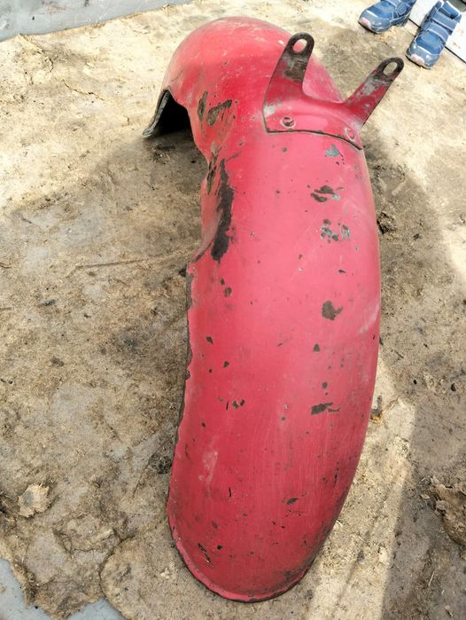 Крило          мт