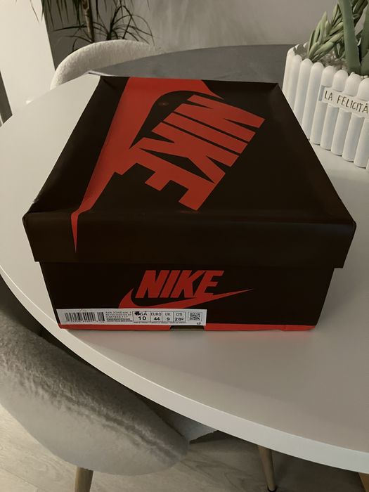 Travis Scott x Air Jordan n44