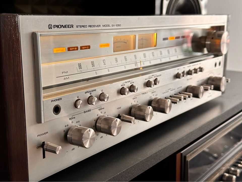 Monster Pioneer SX-1050 r.1976 po pro serwisie