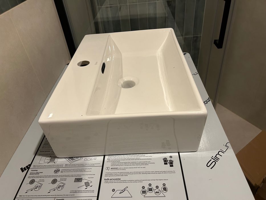 Umywalka, nowa, w oryginalnym opakowaniu 50/35.