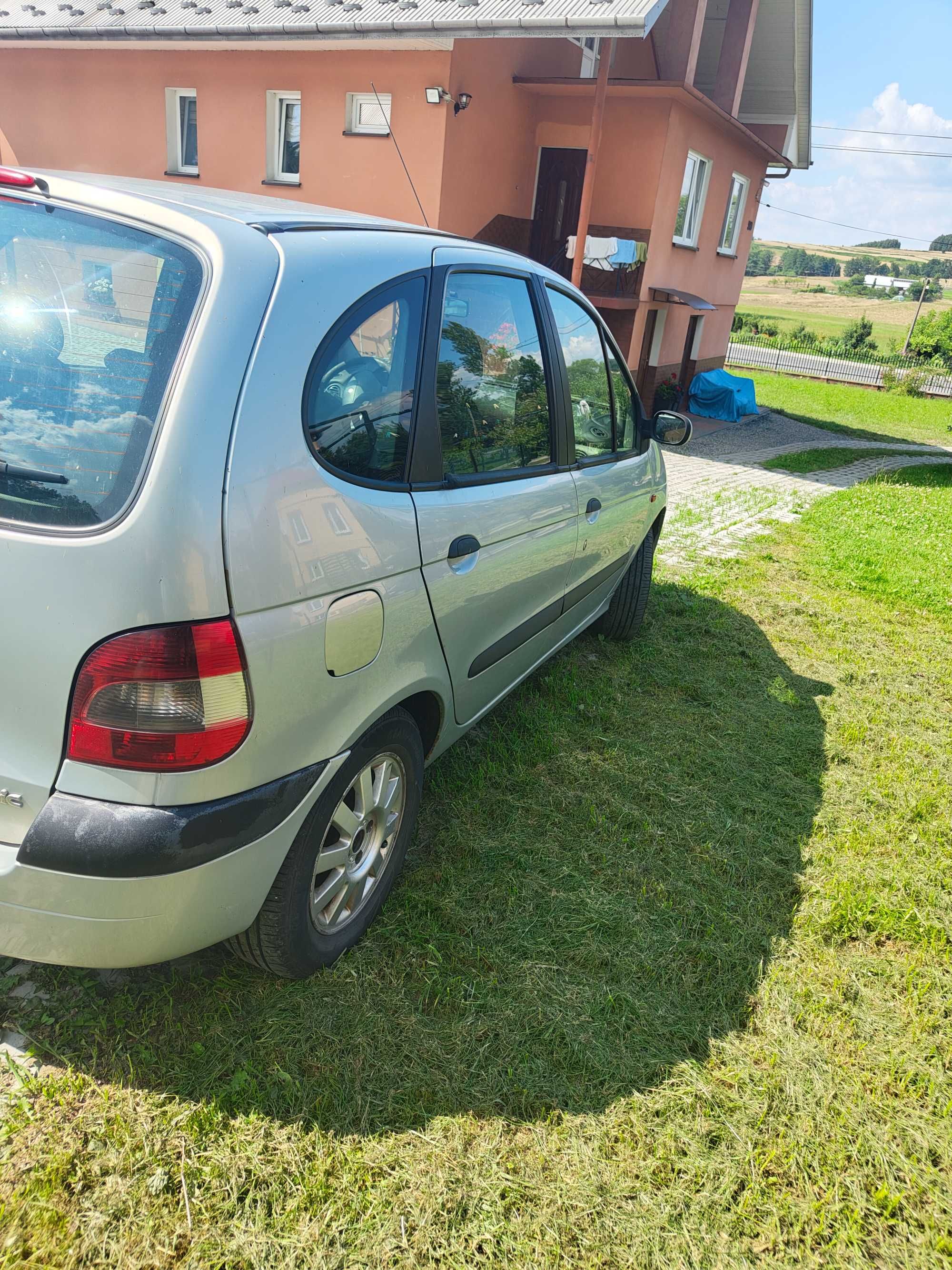 Renault Megane Scenic