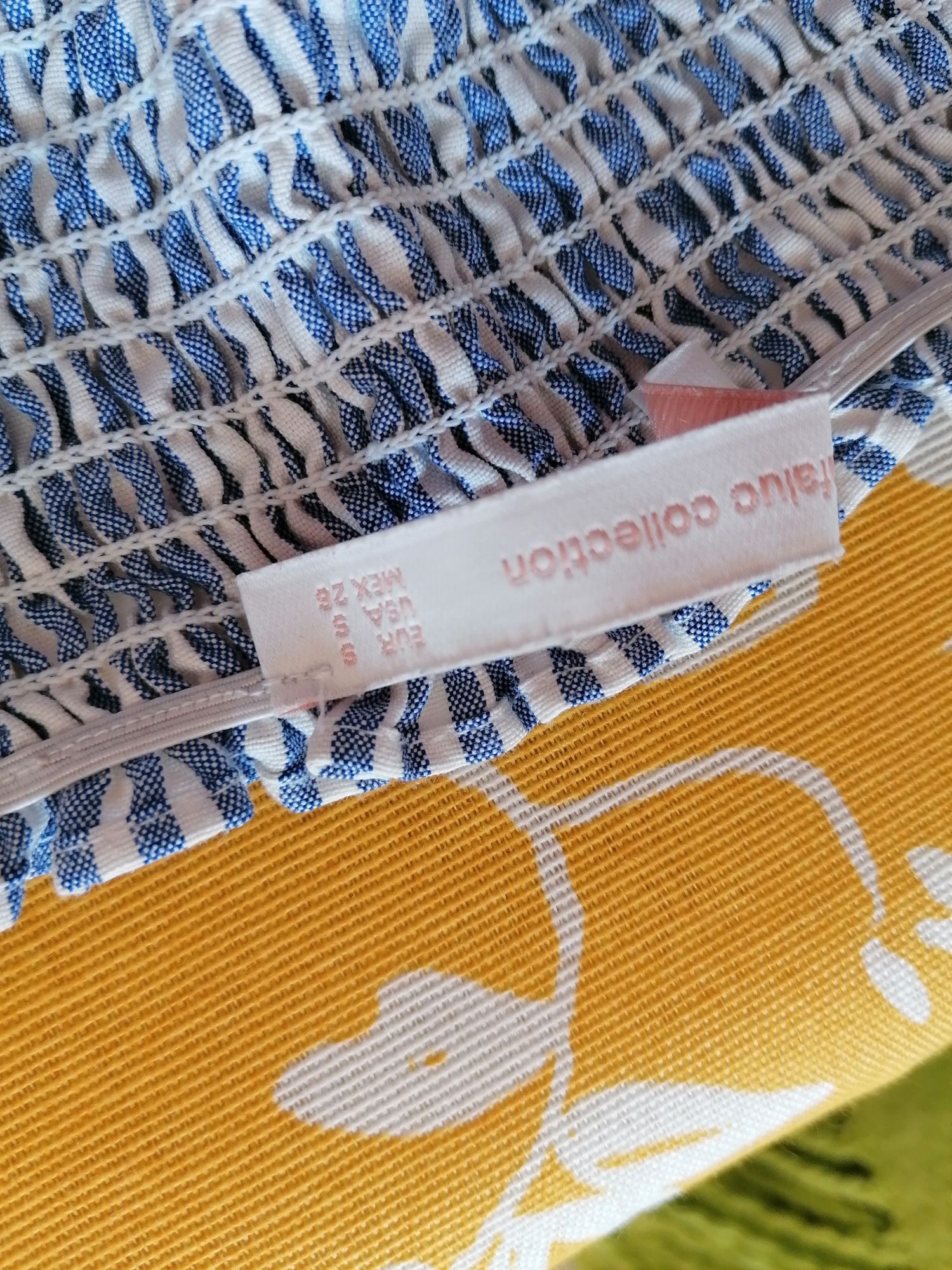 Top às riscas da Zara
