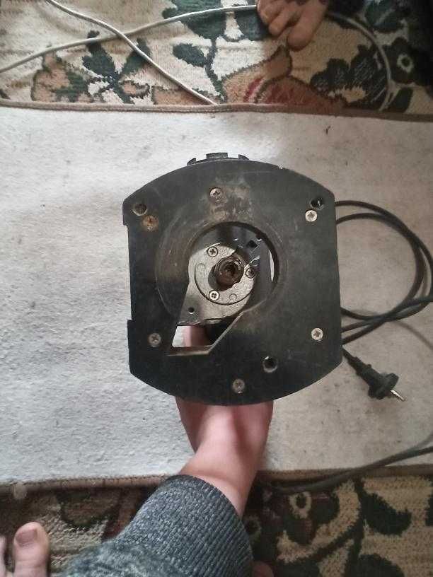 Phiolent R2 620E фрезерный станок
