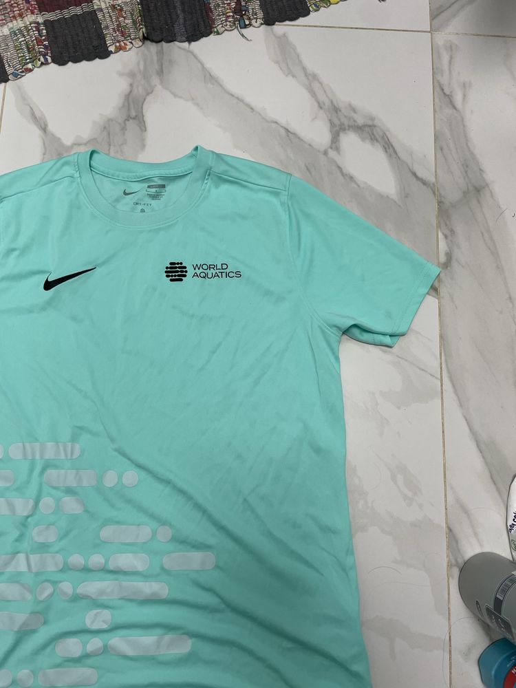 Чоловіча футболка L nike dri fit оригінал