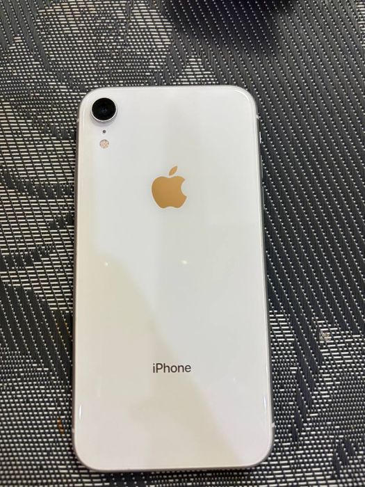 Продам у відмінному стані iPhone XR